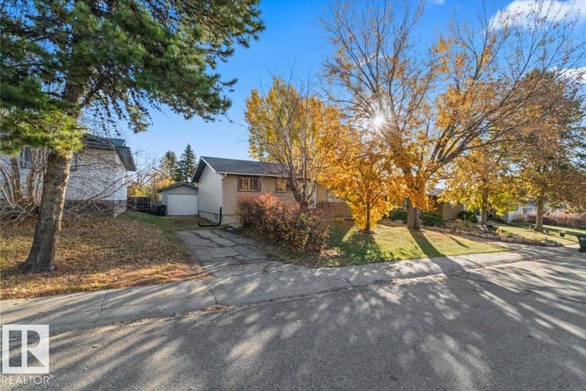 42 Glengarry Cr — photo 28 of 32