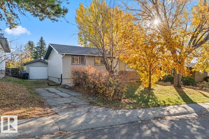 42 Glengarry Cr — photo 29 of 32