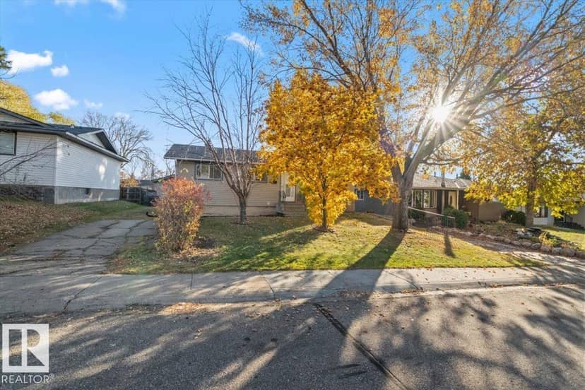 42 Glengarry Cr — photo 30 of 32