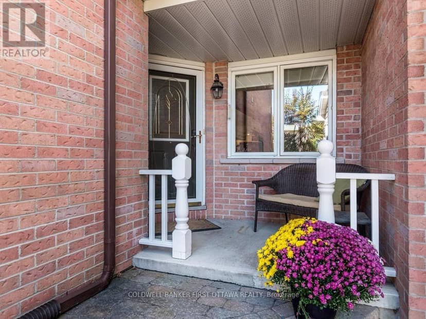 5 Crossing Bridge Court, Ottawa, photo 3