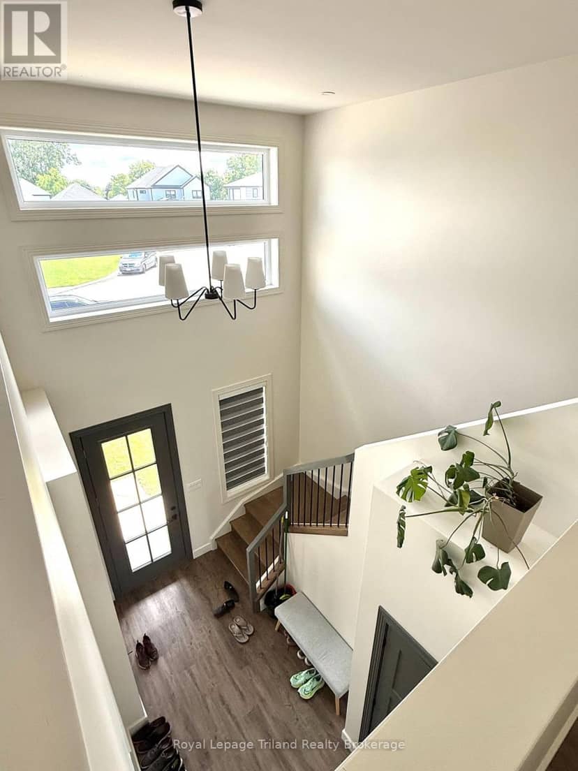 75 Trailview Drive — photo 11 of 37