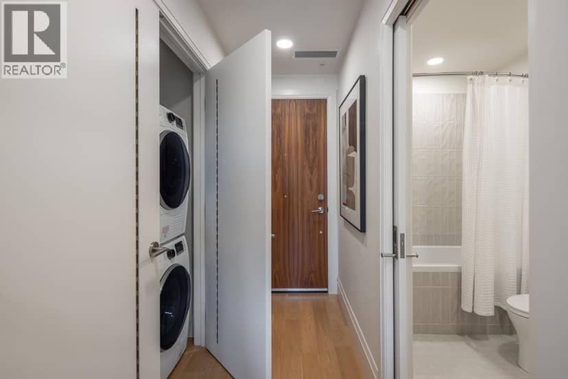 410 2550 Garden Drive — photo 17 of 18
