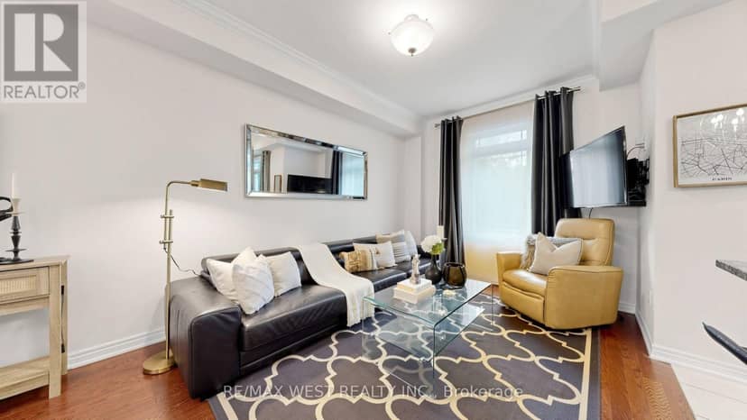 112 Lake Avenue, Richmond Hill, photo 3