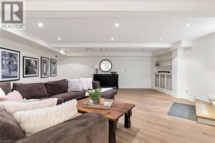 105 WHITTINGTON Place — photo 38 of 40