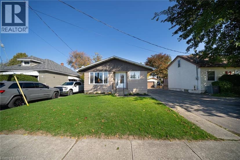30 LIDA Street, Brantford, photo 2