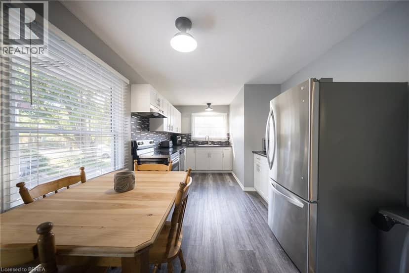 30 LIDA Street, Brantford, photo 7