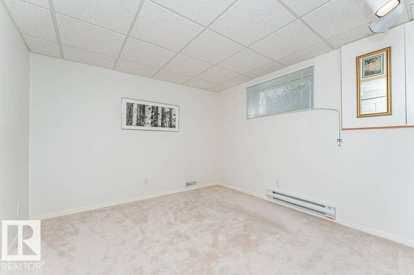 10439 14 AV NW NW — photo 37 of 40