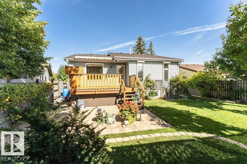 10439 14 AV NW NW — photo 12 of 40