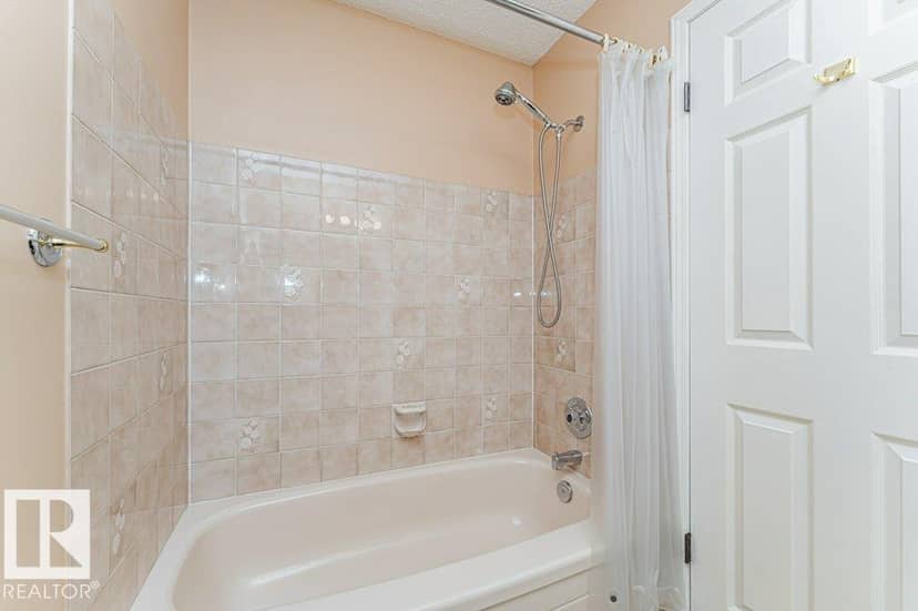 10439 14 AV NW NW — photo 26 of 40