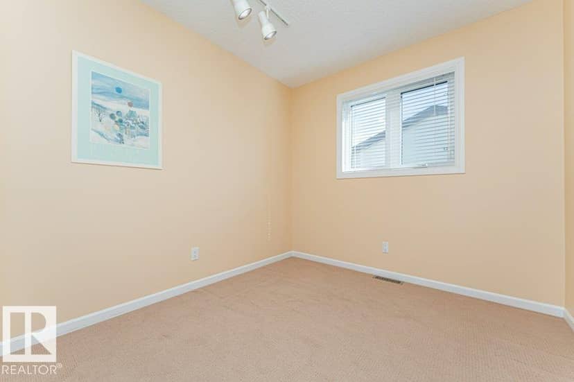 10439 14 AV NW NW — photo 29 of 40