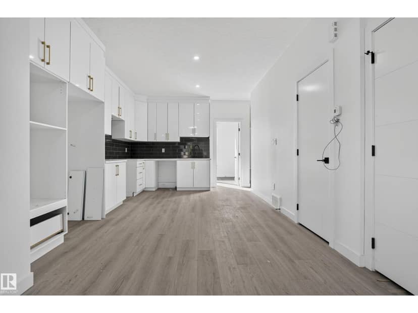 3605 112 AV NW NW — photo 9 of 40