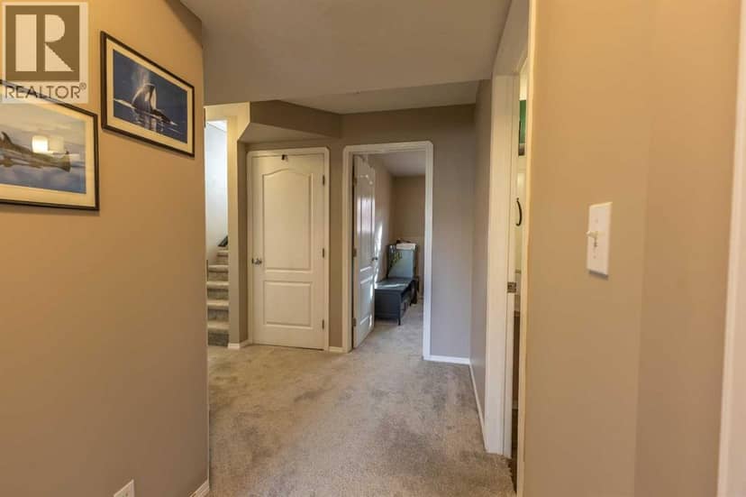 4430 47 Avenue — photo 20 of 24