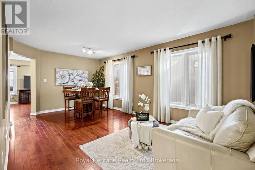 65 Cranborne Crescent, Whitby, photo 3