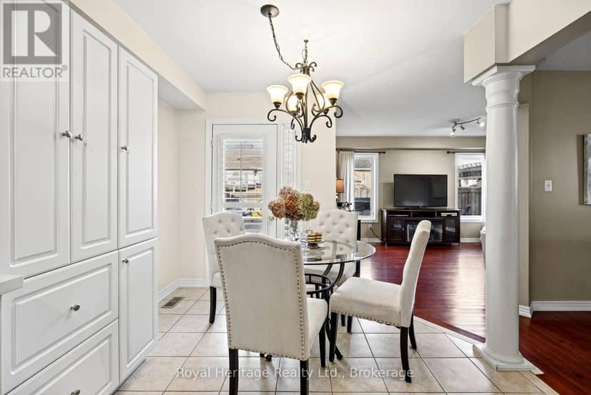 65 Cranborne Crescent — photo 9 of 29