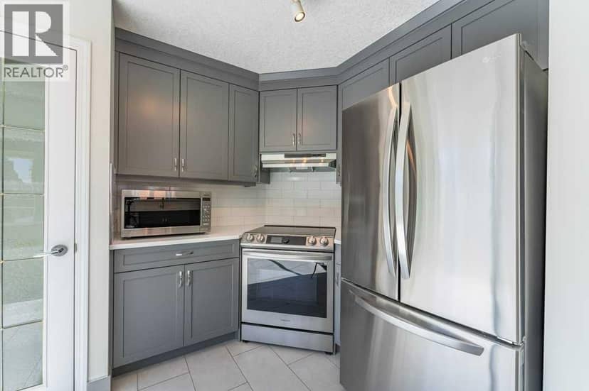 802, 801 2 Avenue SW — photo 17 of 40