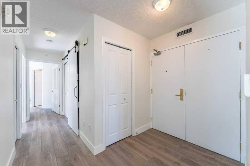 802, 801 2 Avenue SW — photo 27 of 40