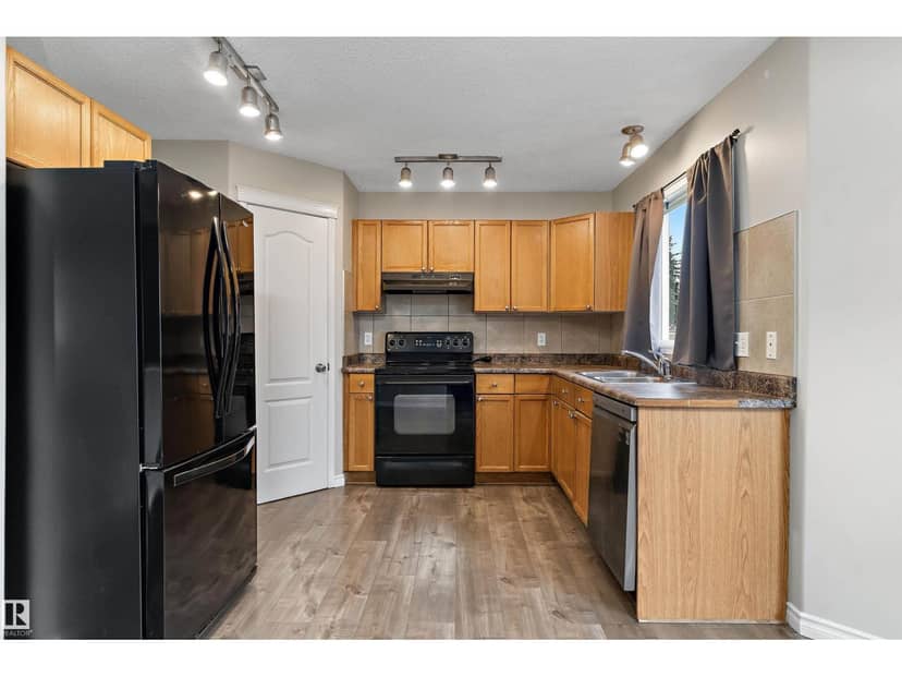 7847 7 AV SW — photo 12 of 34