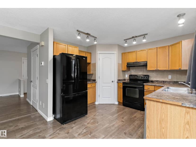 7847 7 AV SW — photo 13 of 34