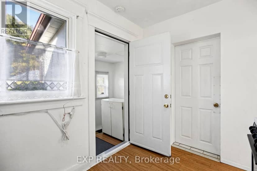 72 Newport Avenue — photo 16 of 33