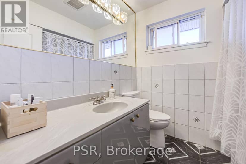 53 Marcos Boulevard — photo 13 of 31