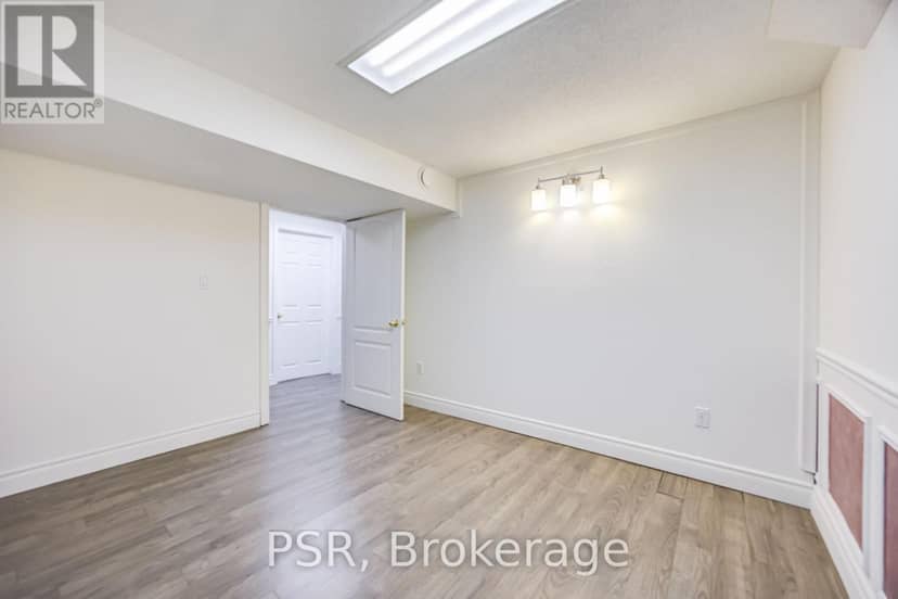53 Marcos Boulevard — photo 21 of 31