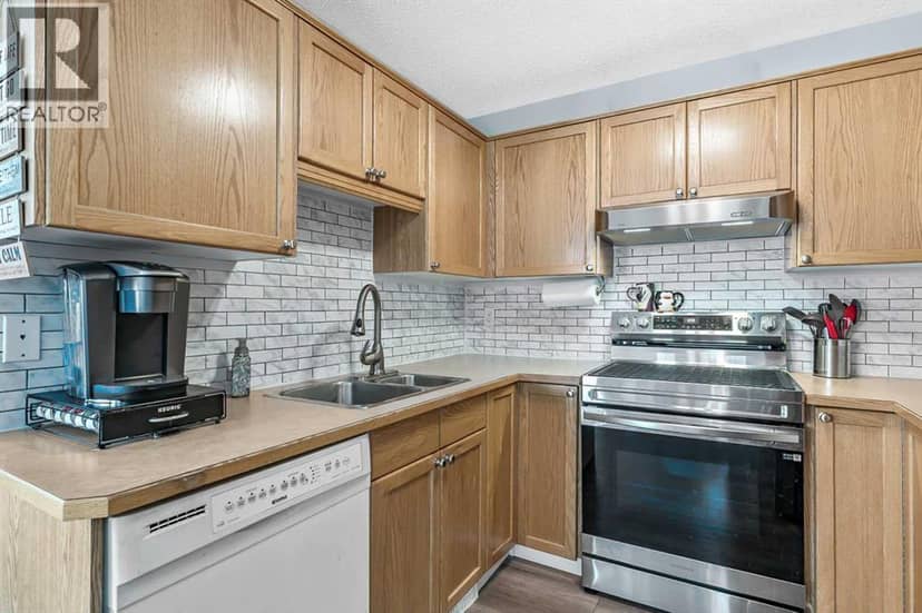 27, 156 Canoe Drive SW — photo 10 of 40