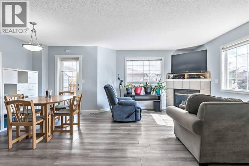 27, 156 Canoe Drive SW, Airdrie, photo 6