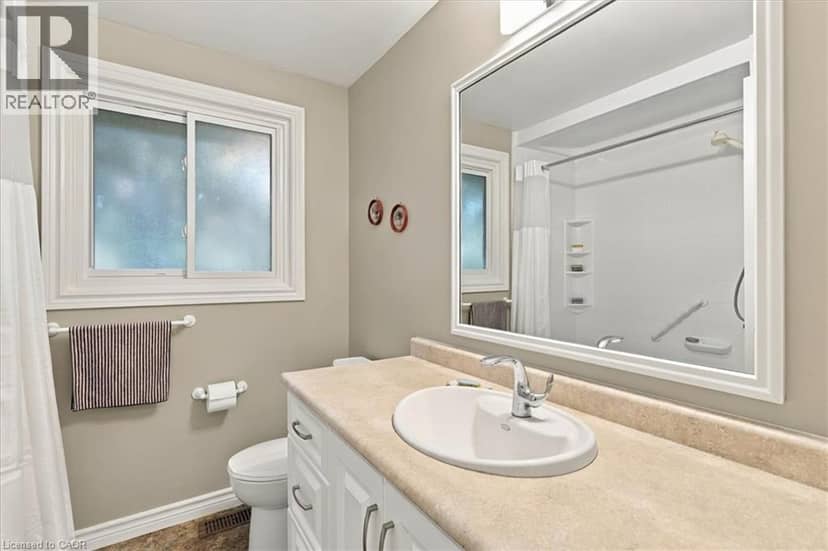 80 CHURCHILL Drive — photo 17 of 40