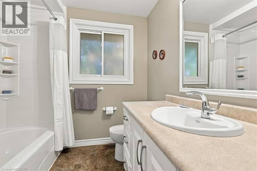 80 CHURCHILL Drive — photo 18 of 40