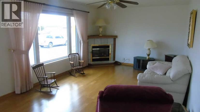 546 21 Street, Fort Macleod, photo 2