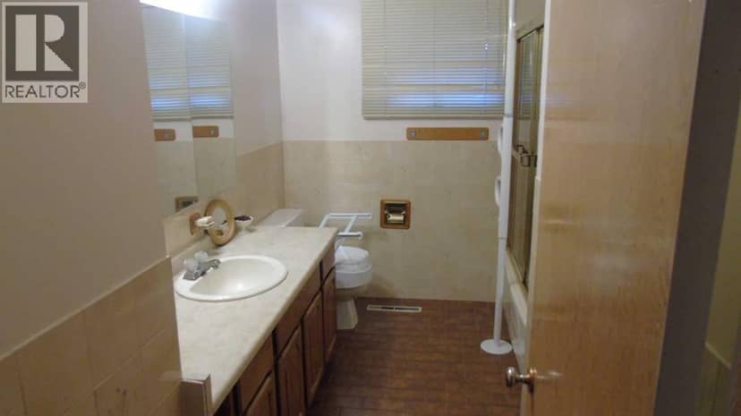 546 21 Street — photo 9 of 30