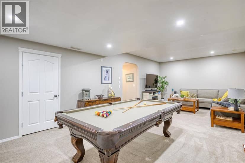 119 Stonegate Crescent NW — photo 35 of 40
