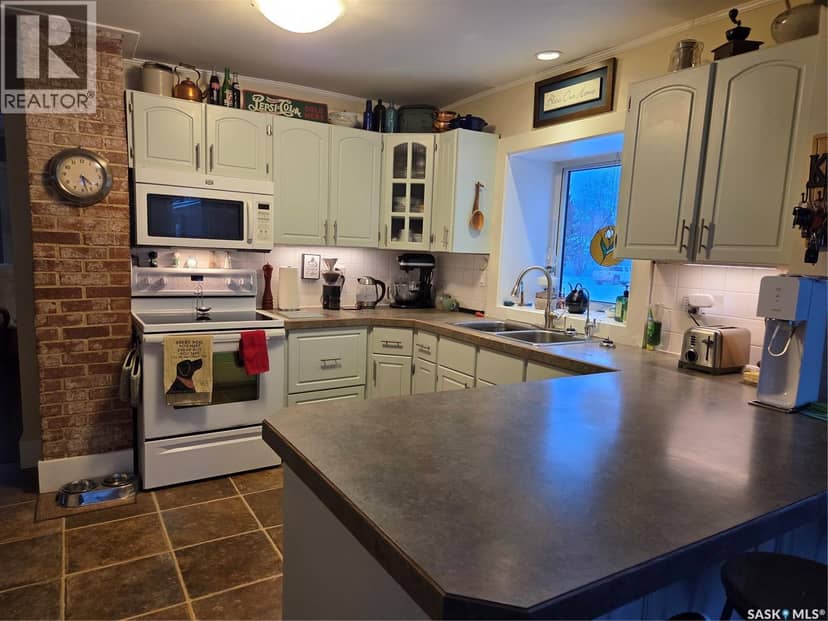 213 First AVENUE N, Hyas, photo 5