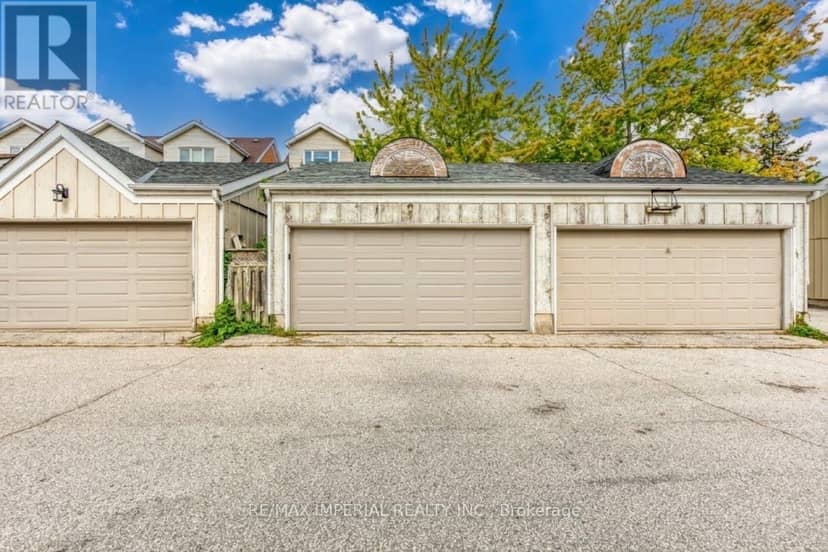 20 The Greenery, Oakville, photo 3