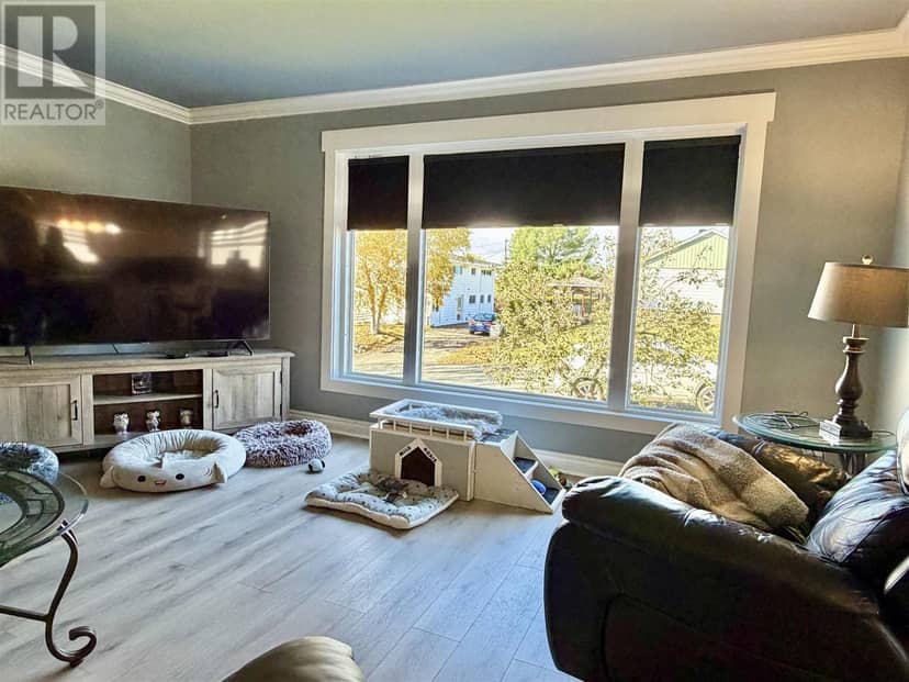 31 Ferguson RD, Elliot Lake, photo 8