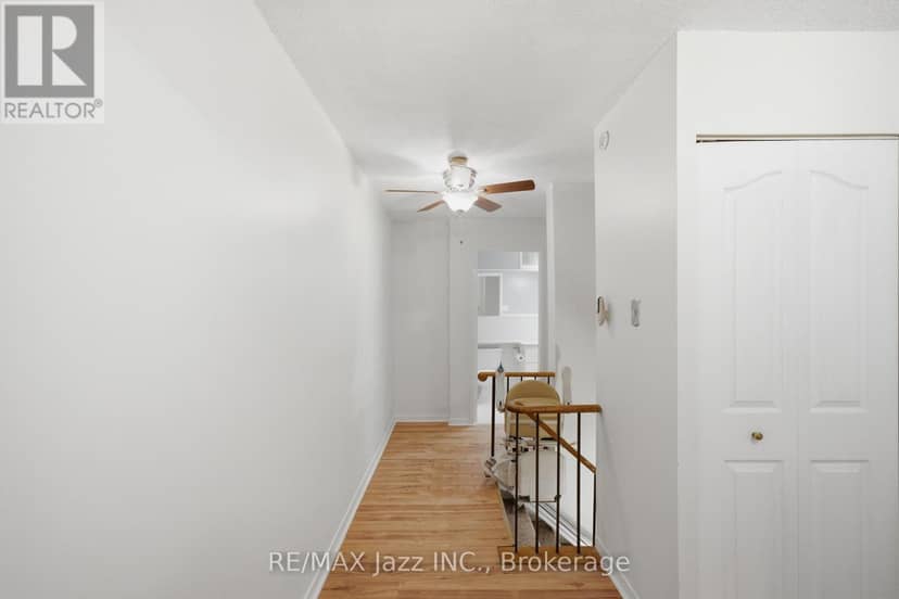 38 - 120 Ling Road — photo 18 of 35
