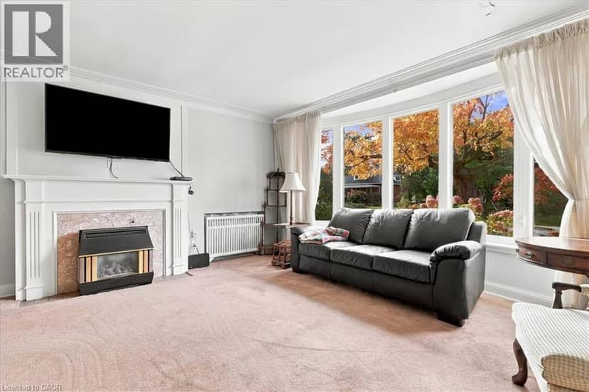 85 HUNGERFORD Road — photo 9 of 37