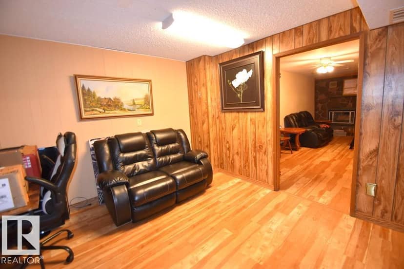 5302 Willow DR S — photo 16 of 29