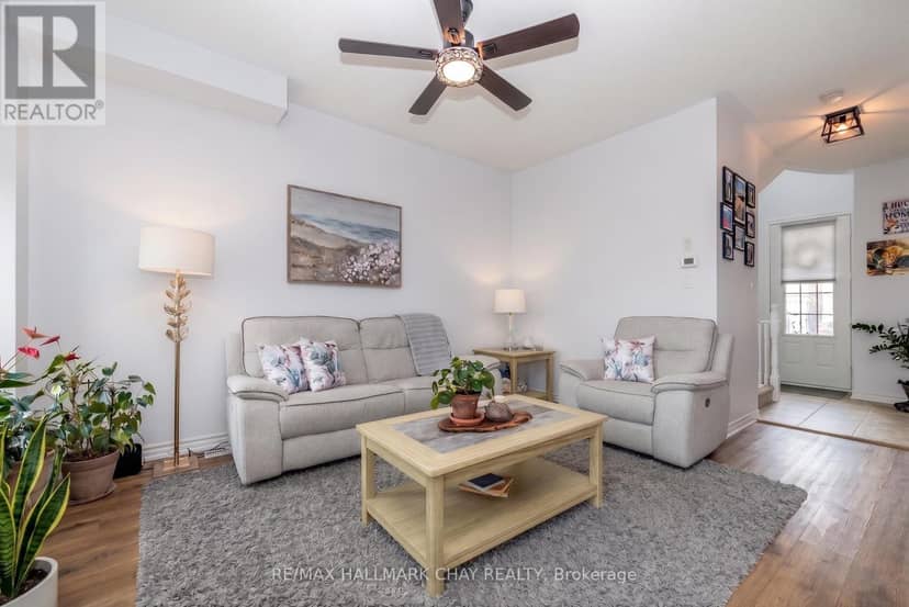 27 Blanchard Crescent, Essa, photo 3
