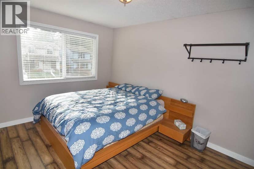 100 Coach Manor Rise SW — photo 18 of 27