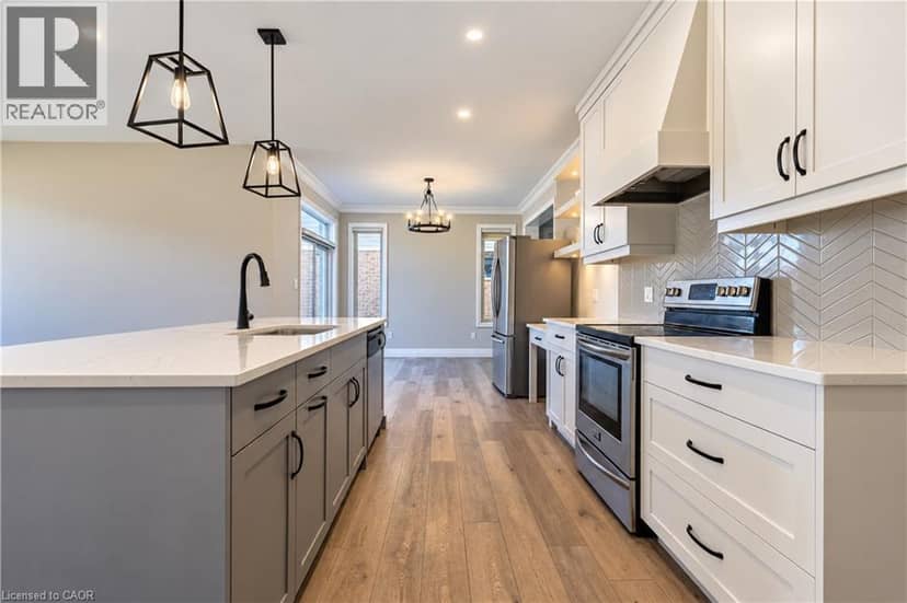 60 LARK Street — photo 11 of 37