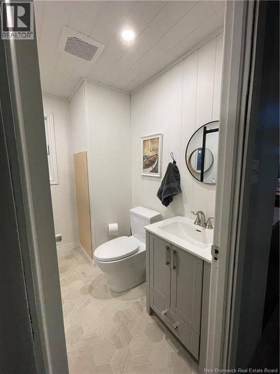 105 Mill Road — photo 13 of 22