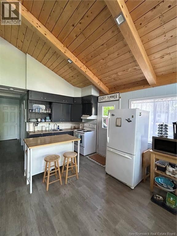 105 Mill Road — photo 12 of 22