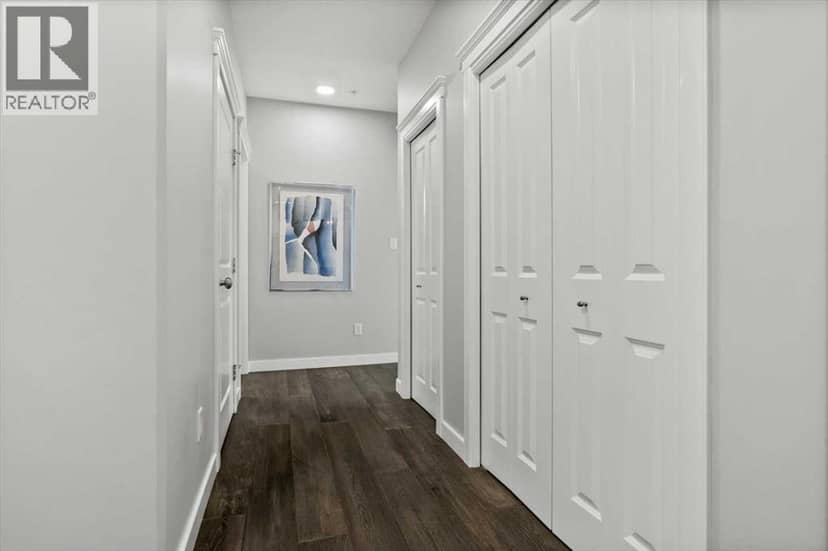 424, 20 Discovery Ridge Close SW — photo 13 of 40