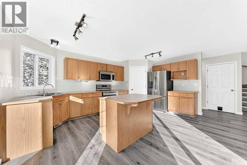 531 Stonegate Road NW — photo 9 of 40