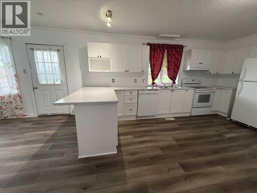 10104 99 Street, High Level, photo 7