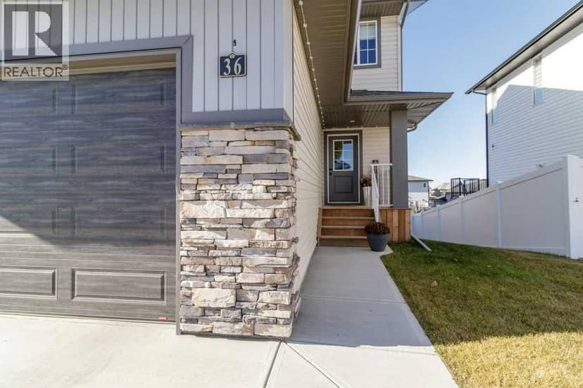 36 Toal Close, Red Deer, photo 3