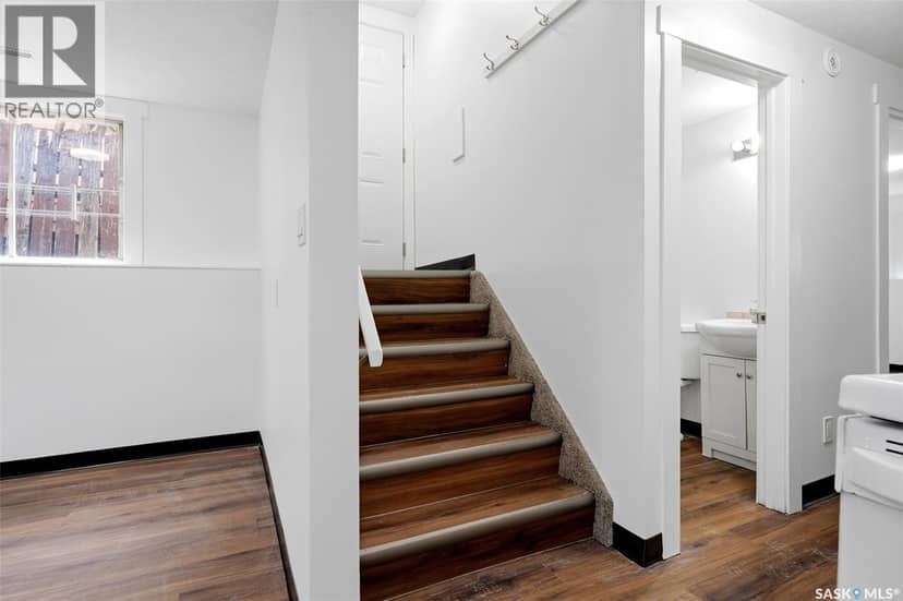 434 Halifax STREET — photo 14 of 31
