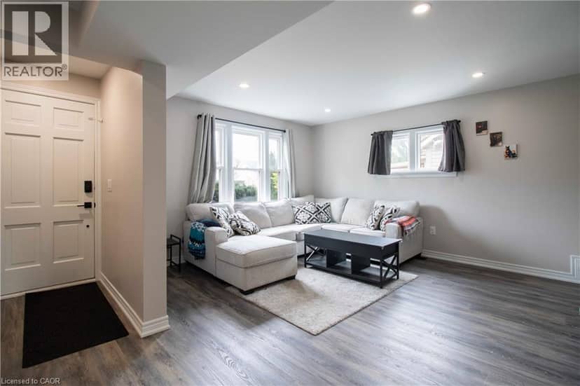 9 BRIDGE Street — photo 14 of 28