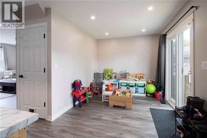 9 BRIDGE Street — photo 13 of 28